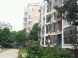 南北通透，周邊配套實施齊全，居家方便